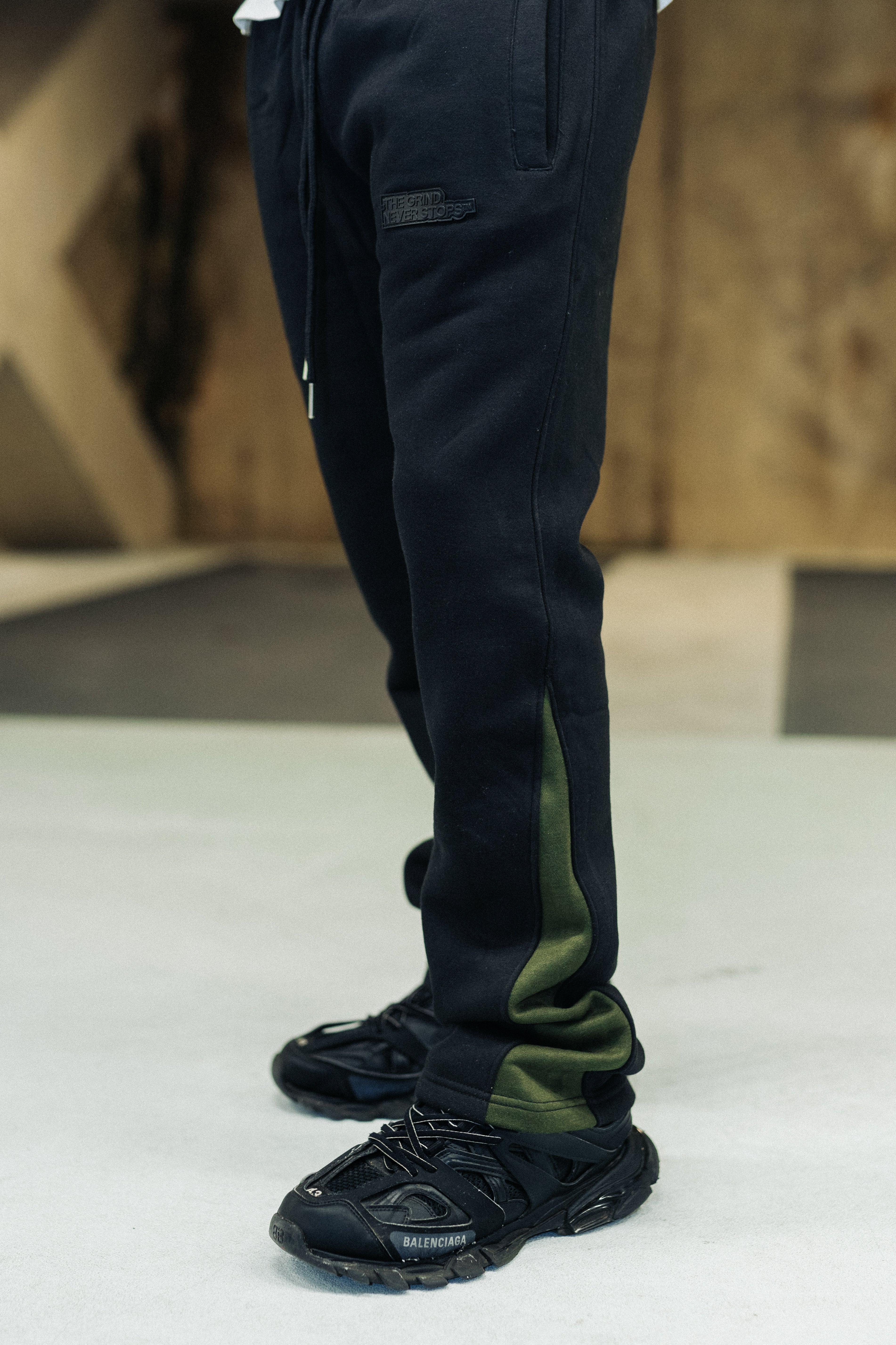 PANTS & JOGGERS - The Grind Never Stops