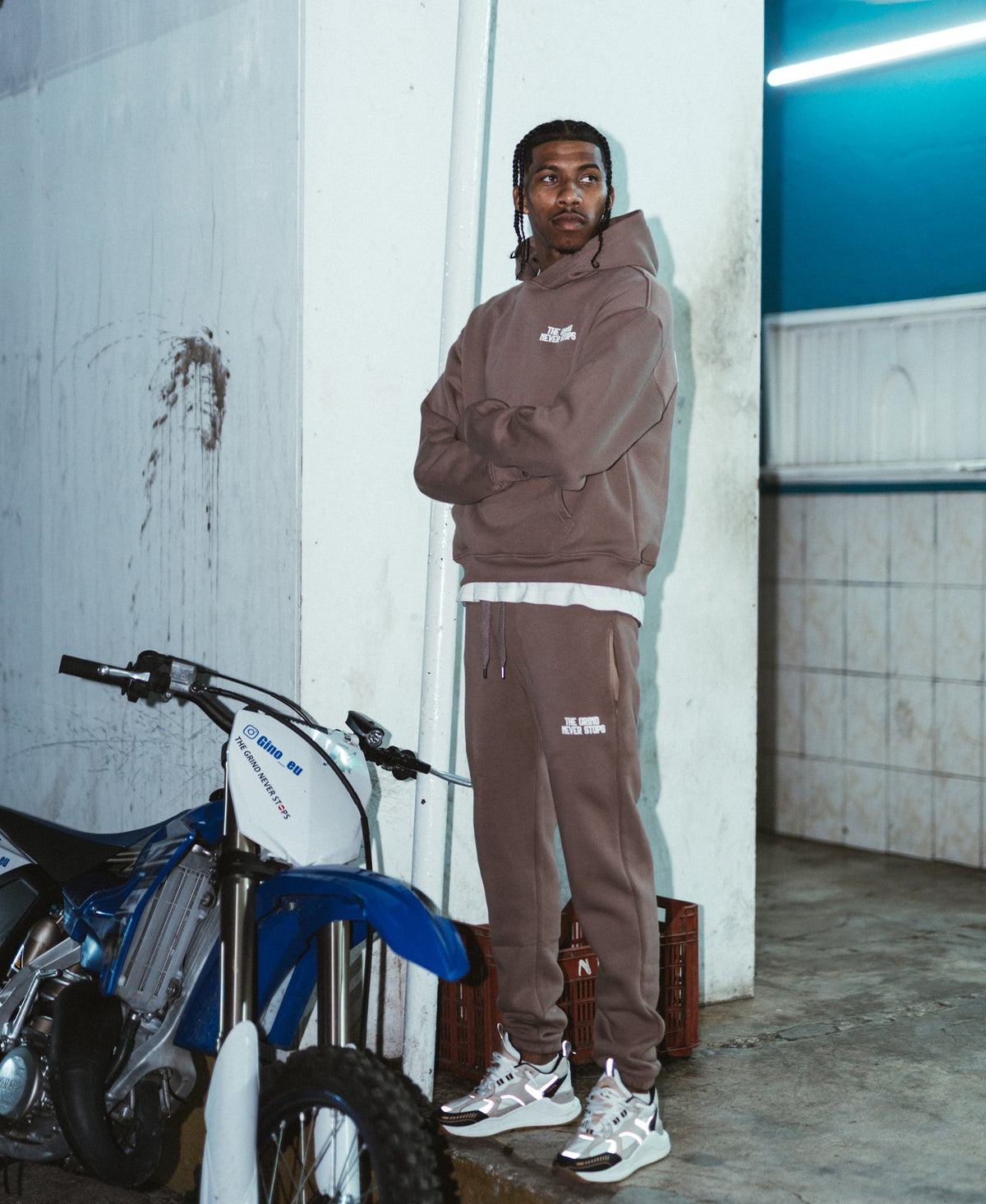 TGNS™ - ESSENTIAL TRACKSUIT TAUPE BROWN - The Grind Never Stops